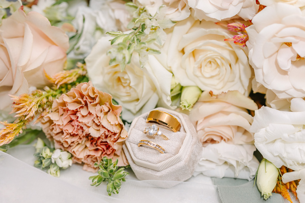 How to Create a Wedding Day Timeline That Lets You Truly Enjoy Your Wedding Day